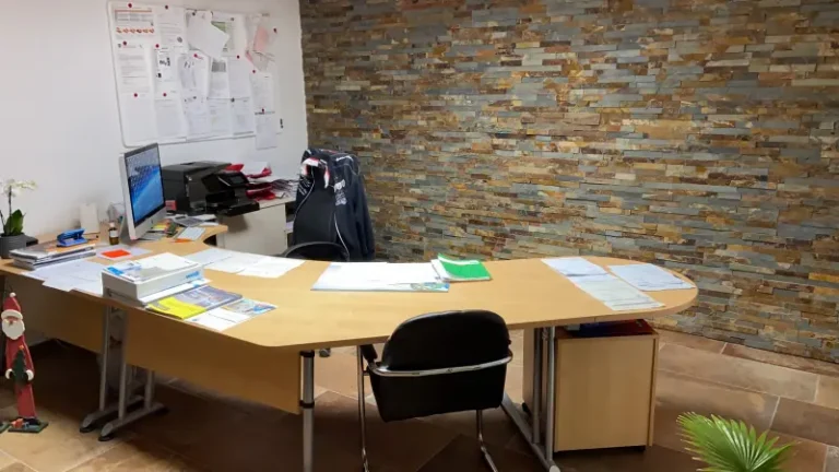 F5C08C14-5EFD-4789-BE0D-EDC22C33AC8E